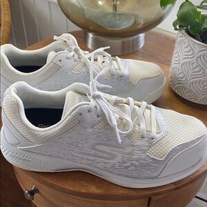 Skechers Arch Fit Pickleball Sneakers size 9
